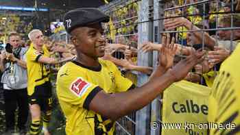 BVB: Darum trug Moukoko die Baumgart-Mütze