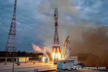 Russia's Luna-25 Spacecraft Suffers Technical Glitch in Pre-Landing Maneuver