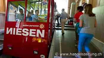 Niesenbahn evakuiert nach technischen Defekt Gäste per Helikopter