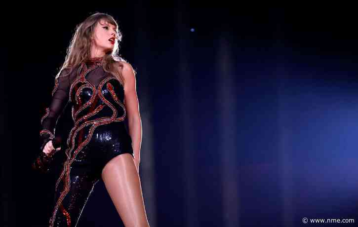 Police called after fans flood street for Taylor Swift attending wedding