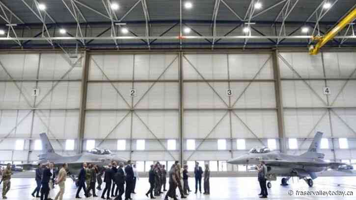 The Netherlands and Denmark will give F-16 fighter jets to Ukraine, the Dutch prime minister says