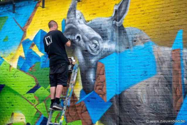 Street art op Meeting of Styles. “Buiten naar mooie dingen kijken, wat wil een mens nog meer?”