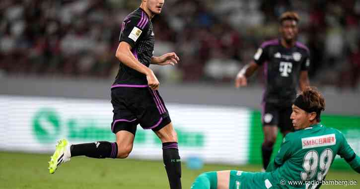 Leverkusen leiht Stanisic für eine Saison vom FC Bayern aus