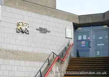 Eltham lady, 72, found not guilty of butter knife threat