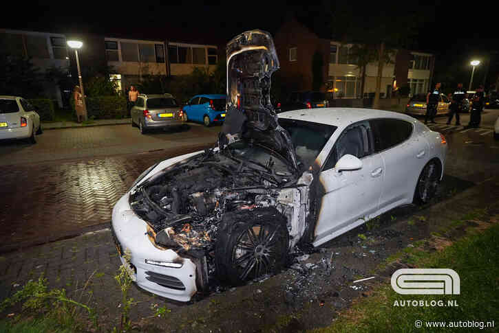 Brand Porsche Panamera Arnhem is aangestoken