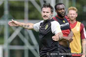 Carl Hoefkens heeft een kogelvrije vest: "Ik zal de kogels wel opvangen voor mijn jonge spelersgroep"