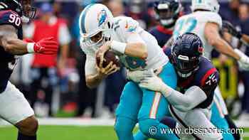 Dolphins backup QB Mike White in concussion protocol; rookie RB De'Von Achane considered week-to-week