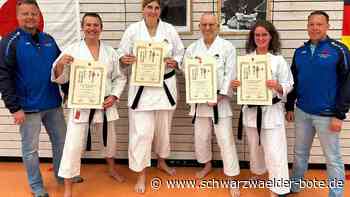 Karate in Wildberg: Vier Sportler erhalten ihren schwarzen Gürtel