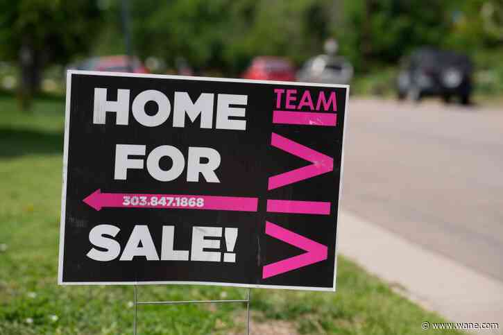 Home sales slumped in July as rising mortgage rates and prices discouraged many would-be homebuyers
