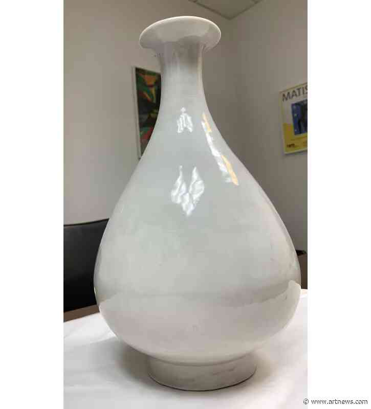 Three Convicted for Stealing $2.5 M. Ming Dynasty Vase from Swiss Museum, Following Police Sting Operation