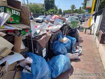 A Taranto c'è l'emergenza rifiuti: e il sindaco Pd caccia il capo delle Protezione civile