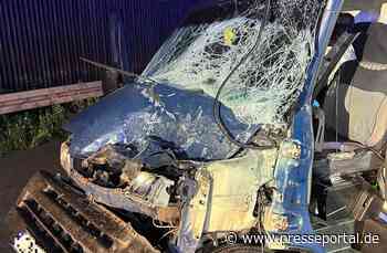 FW Helmstedt: Verkehrsunfall, eingeklemmte Person, BAB2.