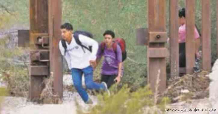 'It Was So Easy to Get Into the US': Migrants Waltz Through Border Gates Welded Open by Biden Administration