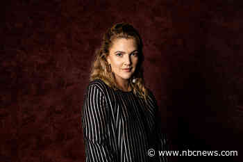 Drew Barrymore rushed from NYC stage after man yelling 'You know who I am' approaches