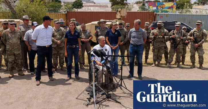 ‘Inhumane’: judge hears arguments about anti-migrant buoys in Rio Grande