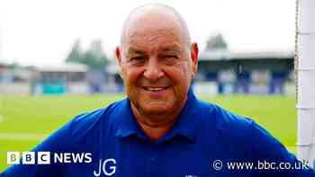 Nuneaton Borough offers free tickets after heavy defeat