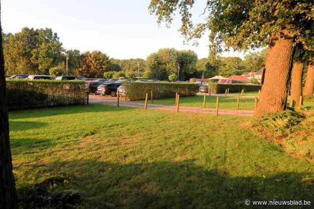 Kafkaiaanse buurtweg verhindert uitbreiding parking De Vogelenzang