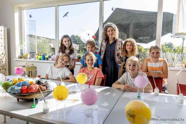 Van verven met fluitenkruid tot vilten met wol van angorageit: bij Annabel van Atelier Meraki leer je handwerktechnieken met natuurlijke materialen