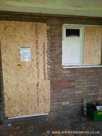 Hemel Hempstead 'problem flat' in Figtree Hill shut down