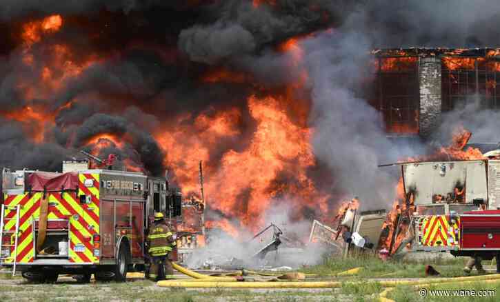 4 firefighters suffer heat exhaustion at fire at vacant southern Michigan factory