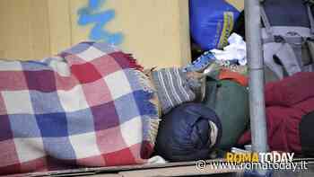 La storia di Elisabeth, dopo anni di vita in strada cittadini e Comune la aiutano a tornare a casa