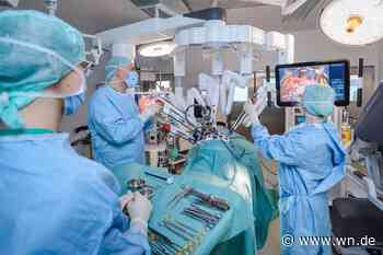 Besucher steuern OP-Roboter