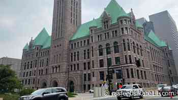 Minneapolis Mayor Frey vetoes rideshare ordinance; reaches minimum wage agreement with Uber