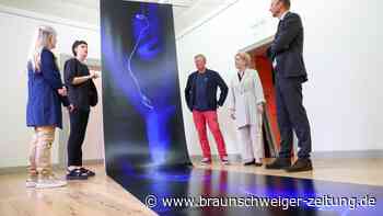 Viermal Kunst im Schloss Wolfsburg, einmal Party