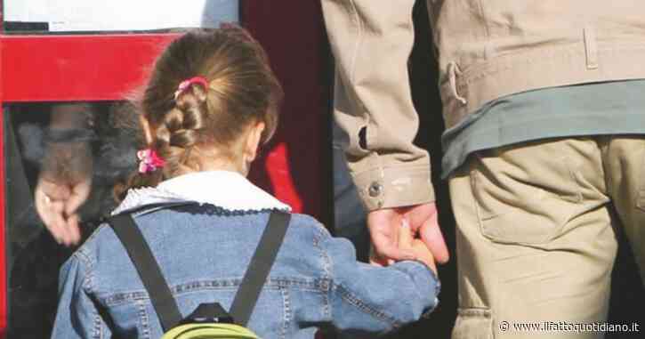 Milano, offriva soldi a genitori in difficoltà economica in cambio di incontri sessuali con i loro figli minorenni: arrestato