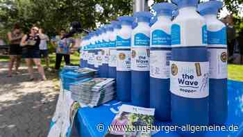 Hitzewelle: Stadt verteilt Trinkwasserflaschen an Bedürftige