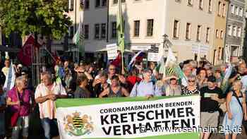 Rechtsextreme provozieren - Kretschmer bleibt gelassen