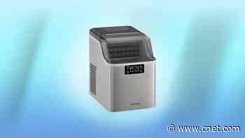 Snag This Insignia Ice Maker for Your Labor Day Cookout While It's $130 Off     - CNET