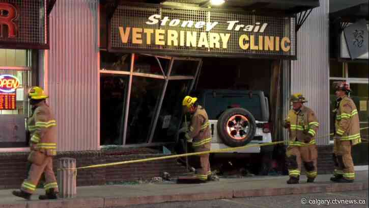 Vehicle drives into veterinary clinic in northwest Calgary