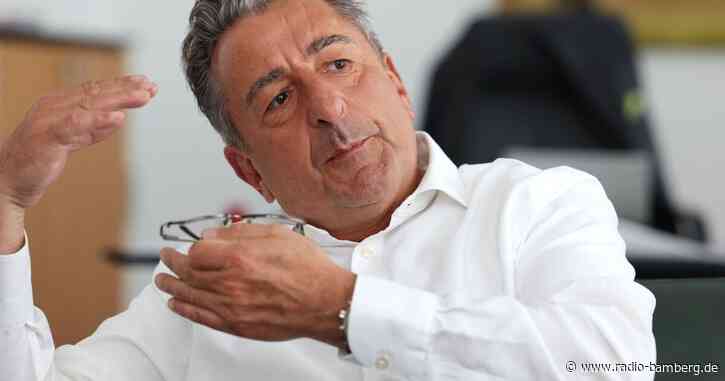 Landtagspräsident sieht Schlager-Konzert vom Landtagsbalkon