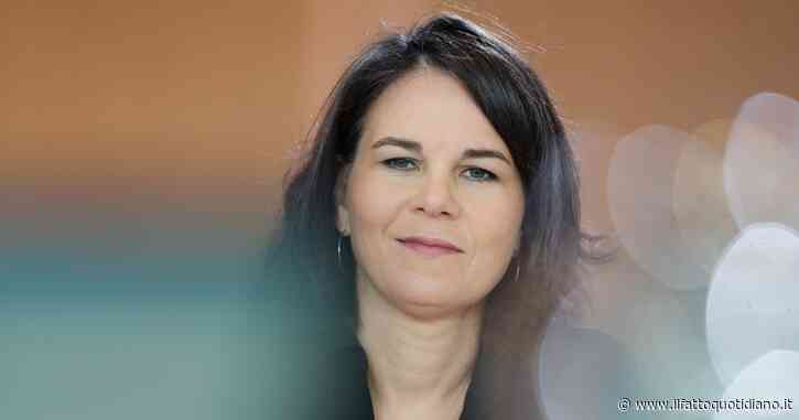 La ministra degli Esteri tedesca ammette: “Le sanzioni a Mosca non stanno avendo effetti”. Quando l’Ue diceva: “Impatto sarà devastante”