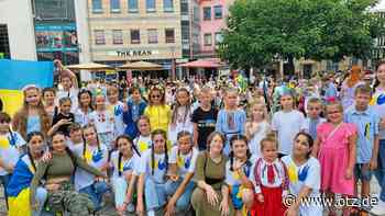 Ukrainer feierten die Unabhängigkeit auf dem Holzmarkt in Jena