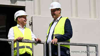 Söder und Scholz in Geretsried: Reizvolles Gipfeltreffen auf dem Bohrturm