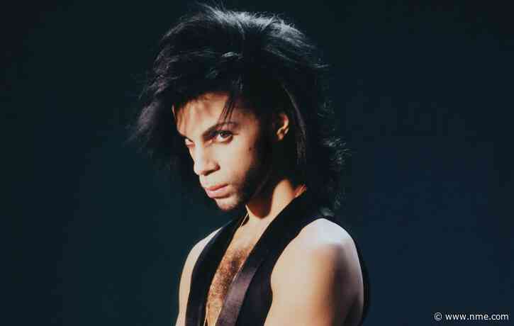 Deluxe reissue of Prince’s ‘Diamonds & Pearls’ announced