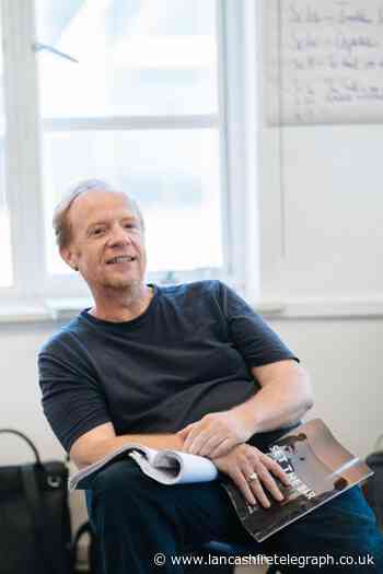 Bolton Octagon debut in classic for Willy Wonka and RSC star