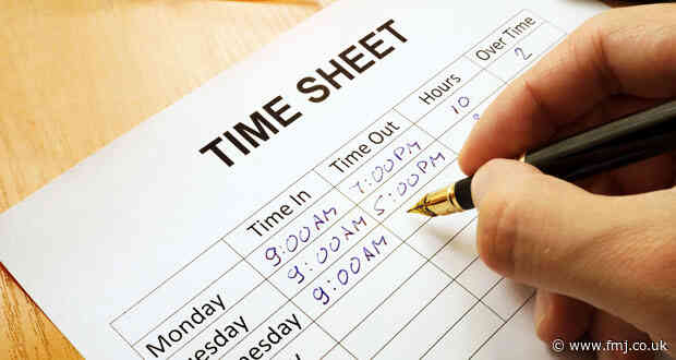 Over half of permanent employees now open to leaving their job for a better paid contract role