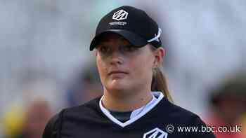 Sophie Ecclestone: England spinner suffers dislocated shoulder in Hundred warm-up