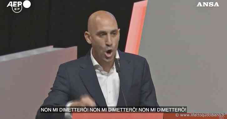 Bacio alla calciatrice Hermoso, Rubiales all’assemblea della Federcalcio spagnola: “Non ho intenzione di dimettermi”