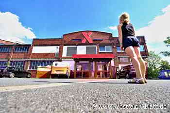 Disco-Buchstabe wird versteigert: Wer bietet auf das X?