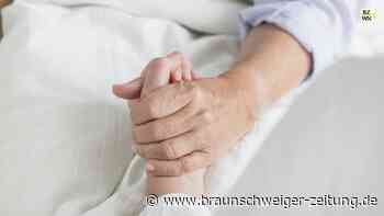 Tyrannische Mutter: Muss man am Sterbebett verzeihen?