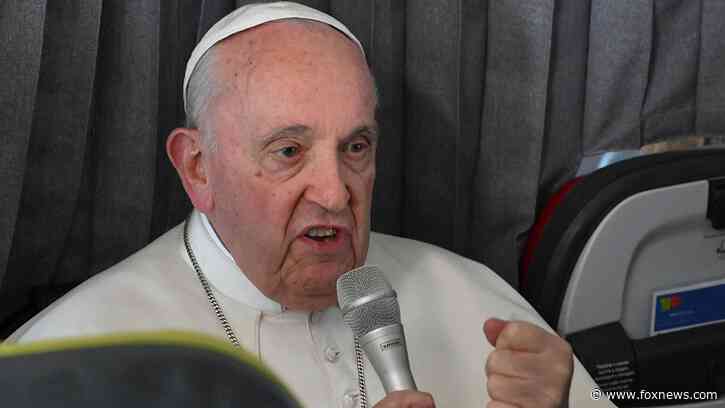 Pope Francis urges Russian children to become ‘artisans of peace’ in address