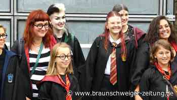 Weltrekord: 1758 als Harry Potter verkleidete Fans in Hamburg