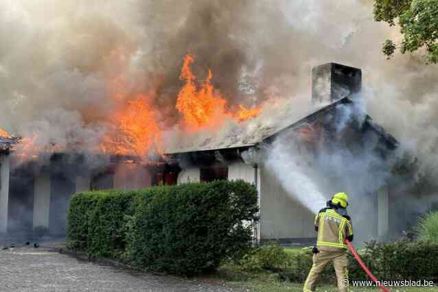 Supportersclub Antwerp ASC Red Ones houdt steunactie voor fan en moeder die alles verloren in woningbrand