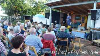 Wenn der Waller Dorfplatz zur Leuchtturminsel wird