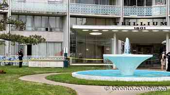 Man dead after East York apartment stabbing