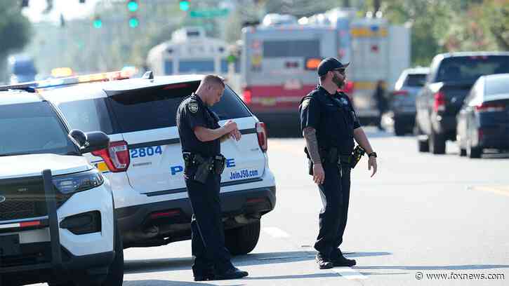 Florida 'racially motivated' shooting leaves 4 dead, including shooter at Jacksonville Dollar General store